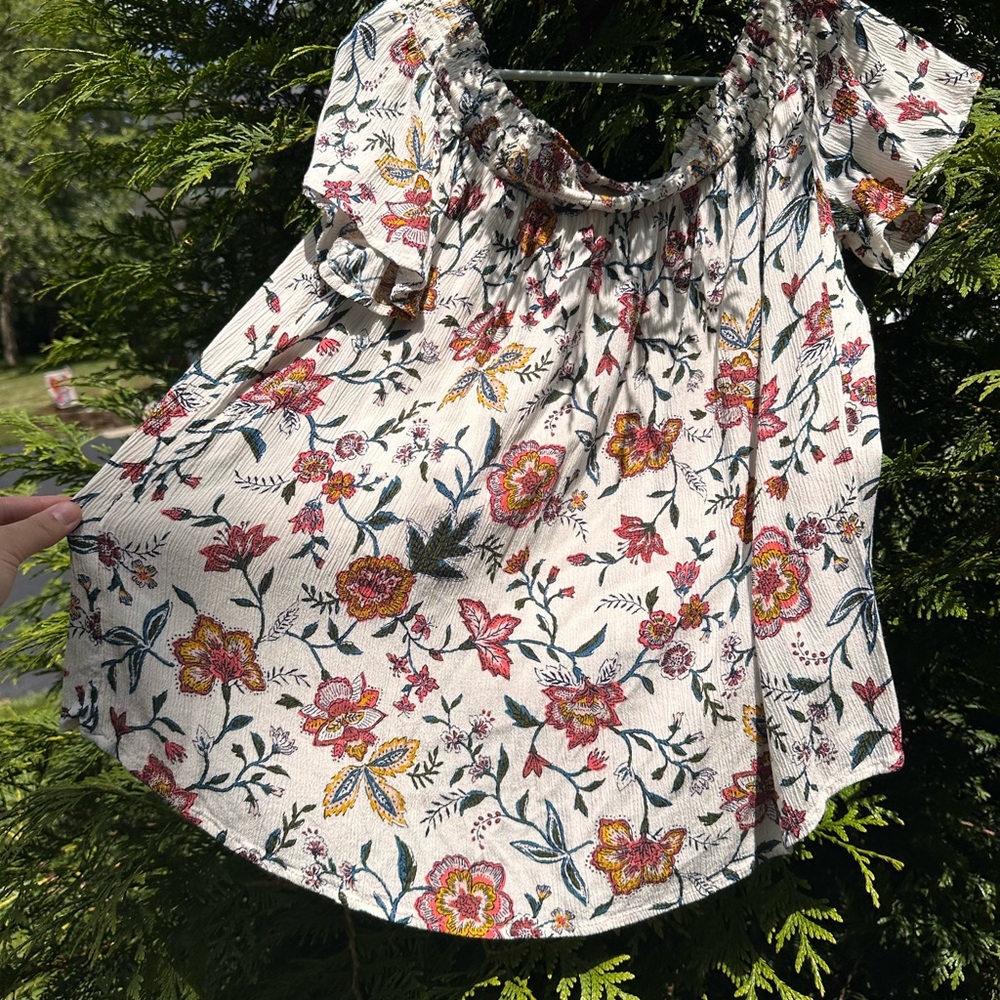 Old Navy Cream Smocked Ruffled Cap Sleeve Blouse